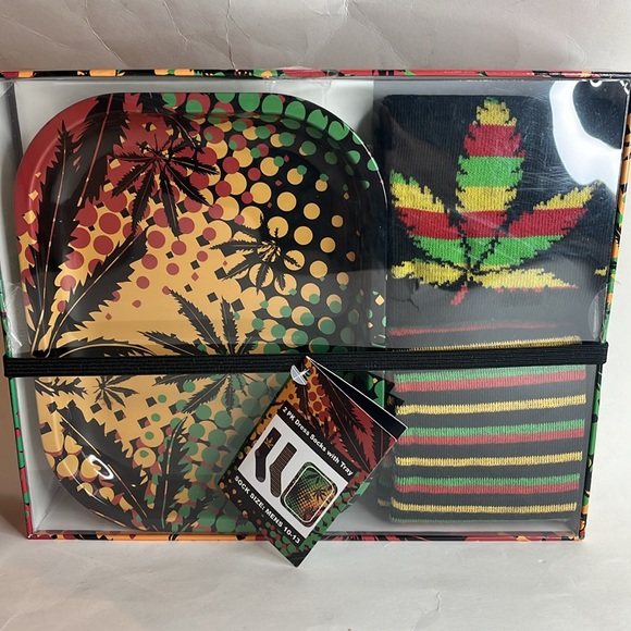 Socks & Trinket Tray Bundle Leafy Socks Men’s 10-13 - Picture 6 of 8